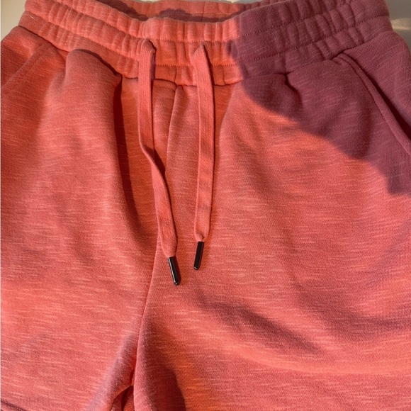 SWEATY BETTY essentials high rise sweat shorts in blush pink size XS - Picture 5 of 8
